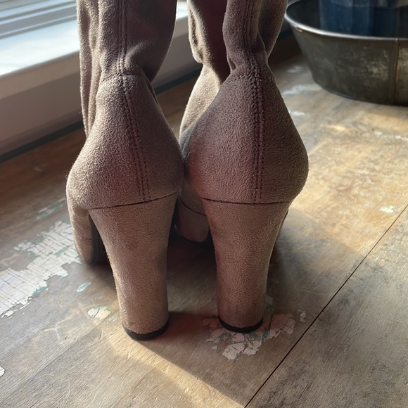 STEVE MADDEN NORRI SUEDE VELVET OVER THE KNEE HIGH BOOTS WOMENS 6 TAUPE - Picture 10 of 12
